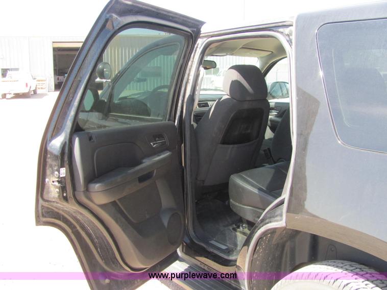 image for item C2568 2008 Chevrolet Tahoe LS SUV