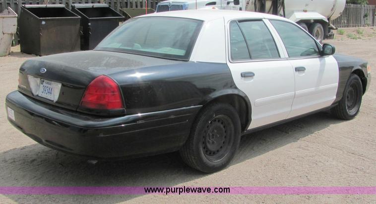 image for item C2573 2001 Ford Crown Victoria Police Interceptor