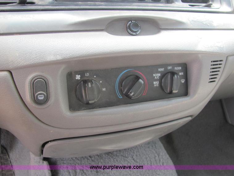 image for item C2573 2001 Ford Crown Victoria Police Interceptor