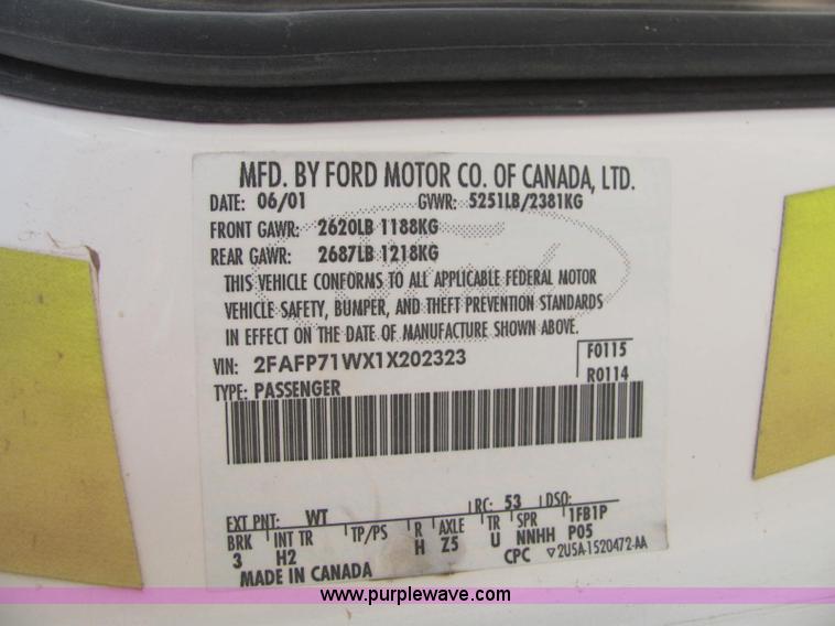 image for item C2573 2001 Ford Crown Victoria Police Interceptor