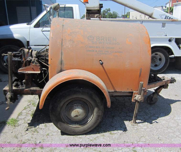 image for item D2002 O'Brien Sewer King 800 sewer cleaner