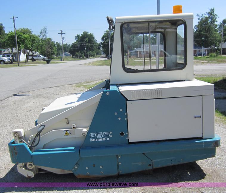 image for item D2003 Tennant 255II sweeper