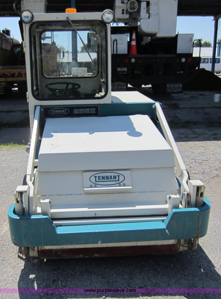 image for item D2003 Tennant 255II sweeper