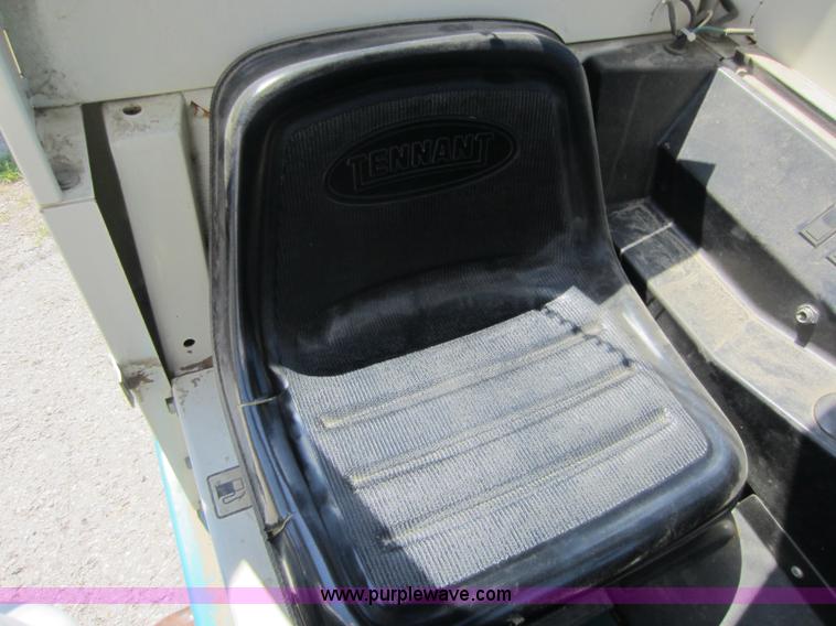 image for item D2003 Tennant 255II sweeper