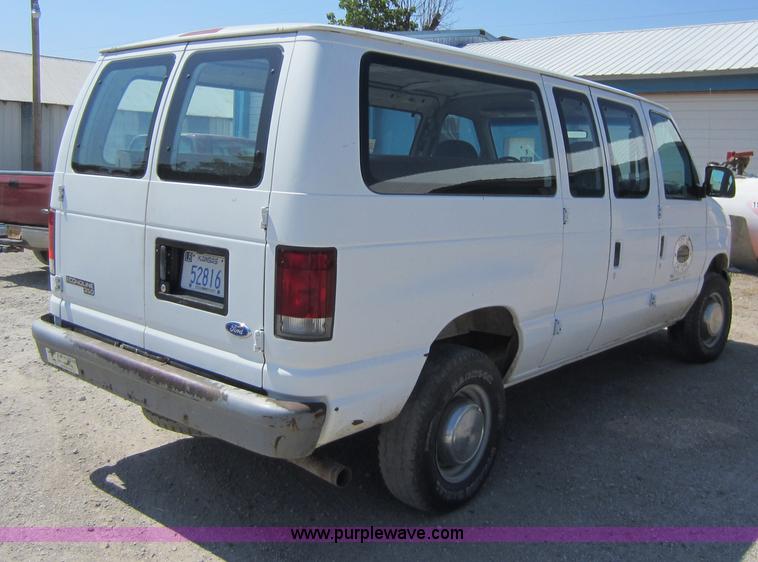 image for item D2004 1997 Ford E350 Econoline van