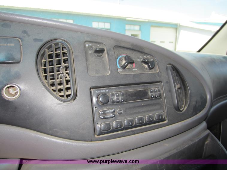 image for item D2004 1997 Ford E350 Econoline van