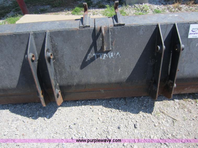 image for item D2007 7' loader bucket