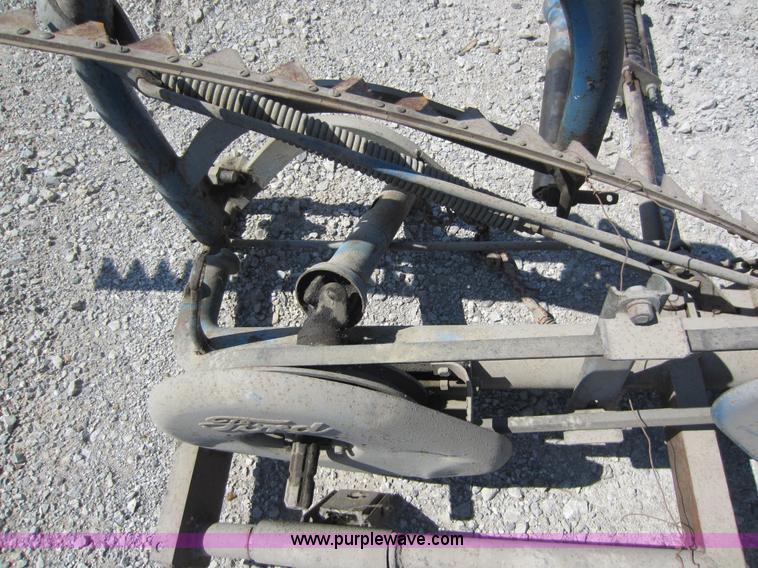image for item D2009 Ford 515 sickle bar mower