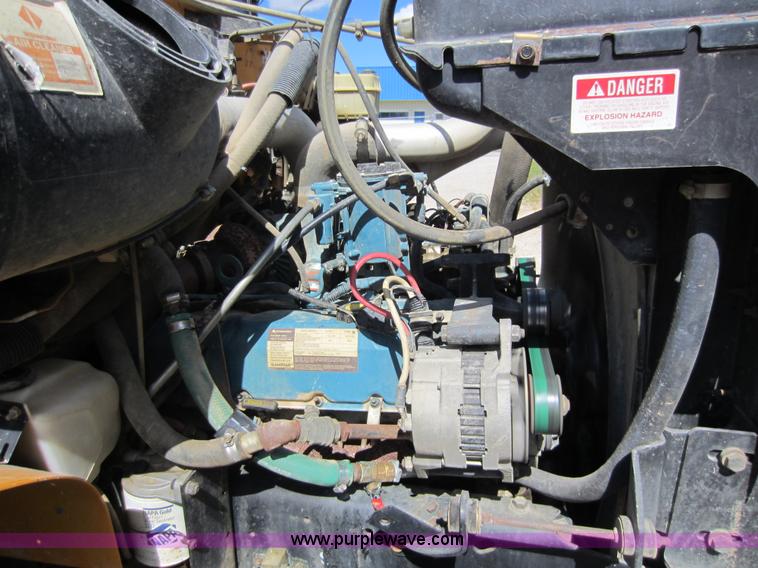 image for item D2018 1995 International 3800 school bus