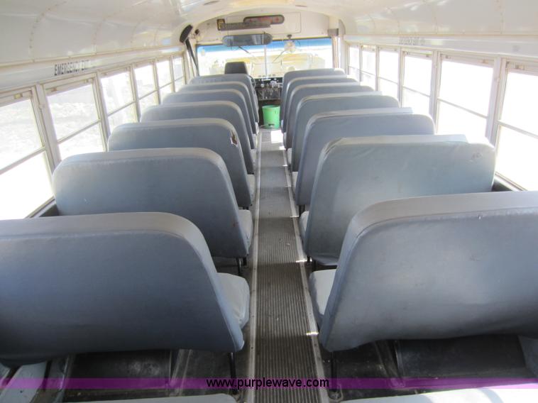image for item D2018 1995 International 3800 school bus
