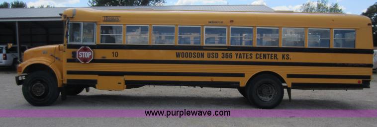 image for item D2019 1998 International 3800 school bus