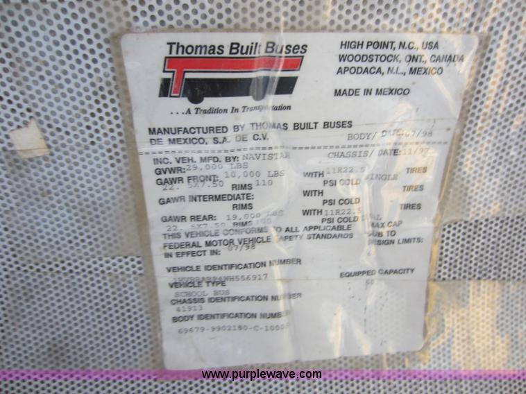 image for item D2019 1998 International 3800 school bus