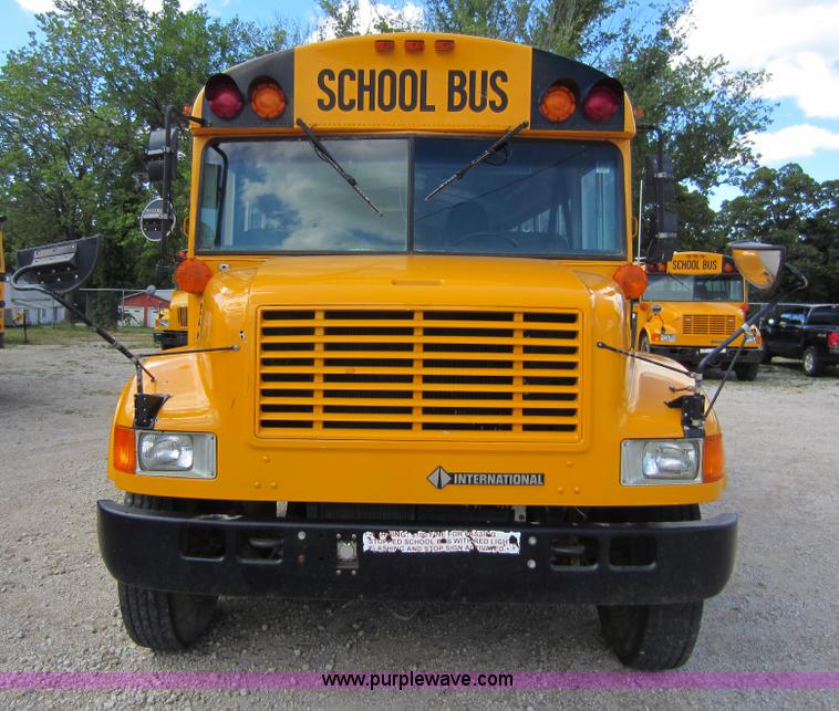 image for item D2020 1995 International 3800 school bus