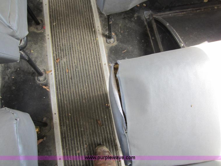 image for item D2020 1995 International 3800 school bus