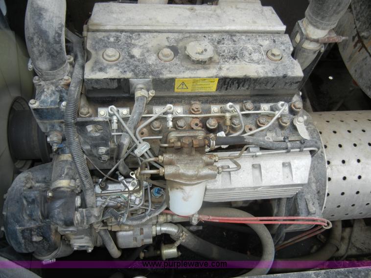 image for item D4132 1995 Ford CF7000 Sun-Vactor III sweeper truck