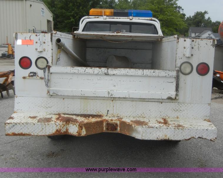 image for item D4133 1988 Chevrolet 3500 Cheyenne utility pickup truck