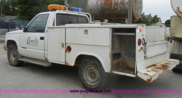 image for item D4133 1988 Chevrolet 3500 Cheyenne utility pickup truck