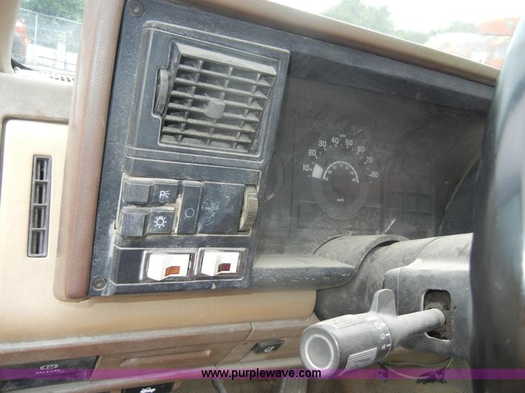 image for item D4133 1988 Chevrolet 3500 Cheyenne utility pickup truck