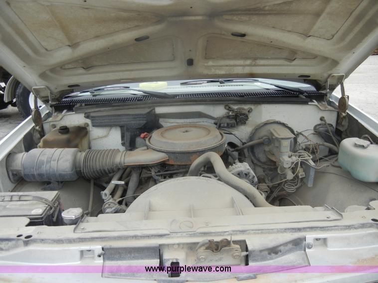 image for item D4133 1988 Chevrolet 3500 Cheyenne utility pickup truck