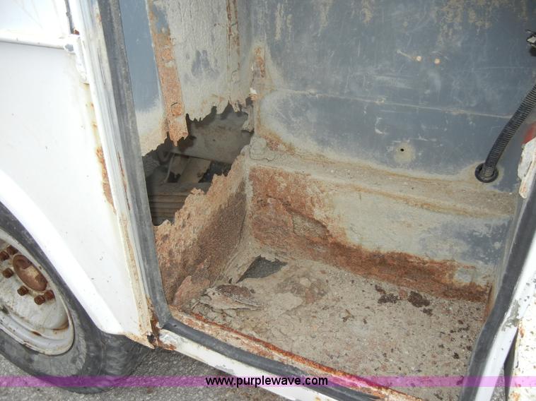 image for item D4133 1988 Chevrolet 3500 Cheyenne utility pickup truck