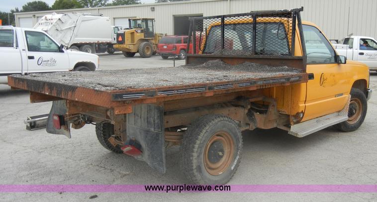 image for item D4134 1990 Chevrolet 2500 Cheyenne pickup truck