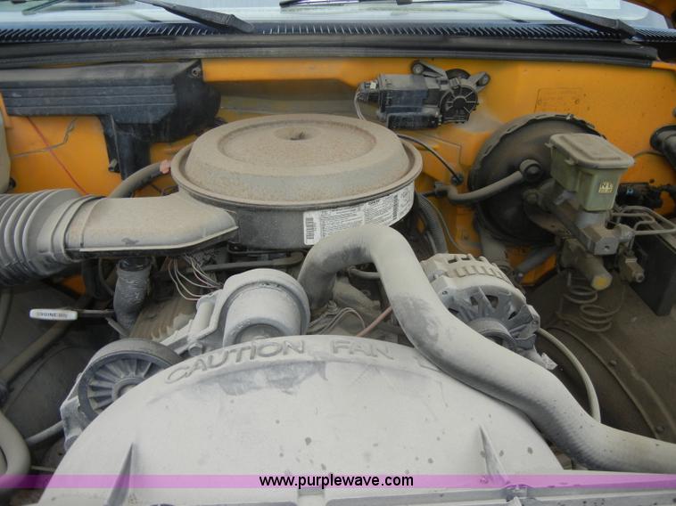 image for item D4134 1990 Chevrolet 2500 Cheyenne pickup truck