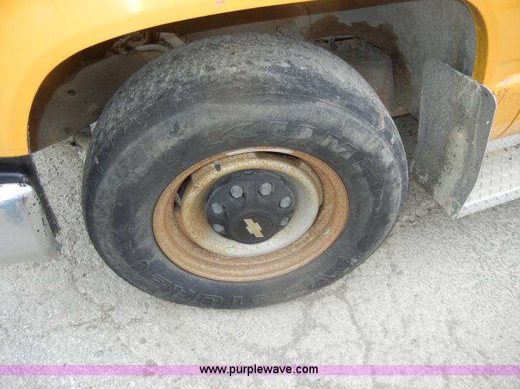 image for item D4134 1990 Chevrolet 2500 Cheyenne pickup truck