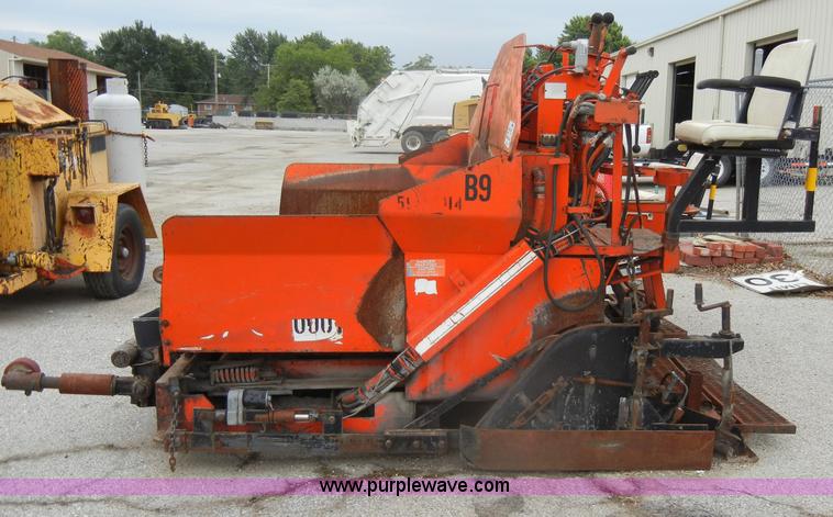 image for item D4136 LeeBoy L1000T asphalt layer