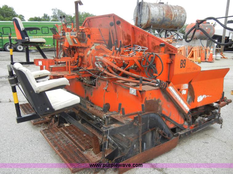 image for item D4136 LeeBoy L1000T asphalt layer