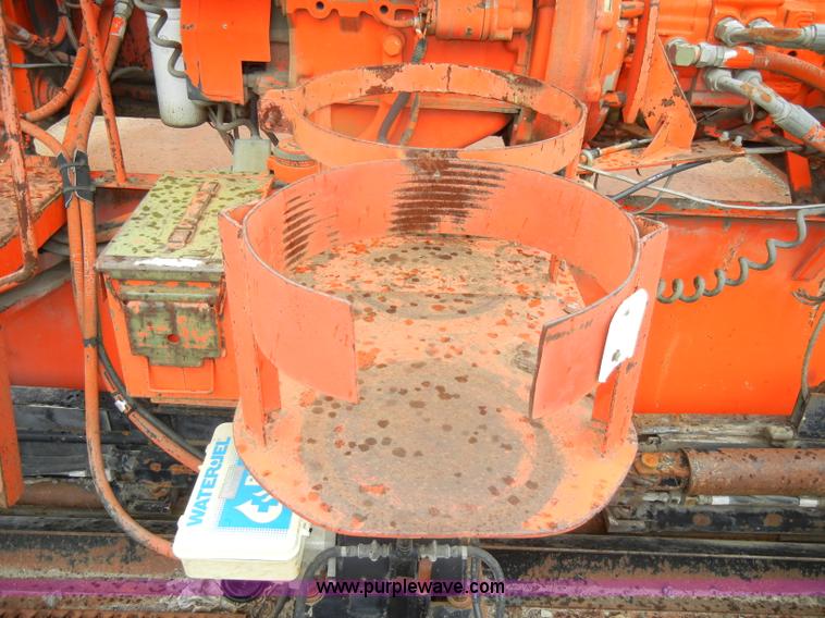 image for item D4136 LeeBoy L1000T asphalt layer