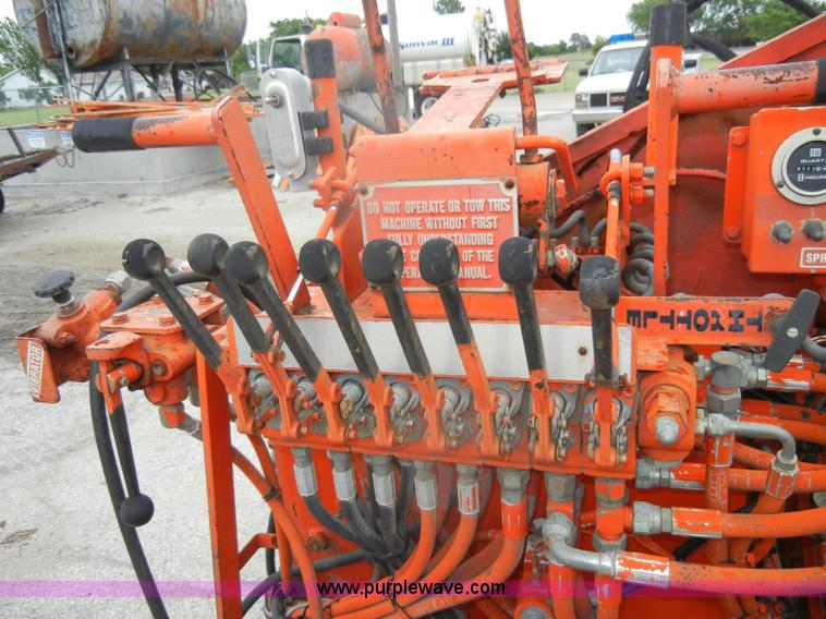 image for item D4136 LeeBoy L1000T asphalt layer