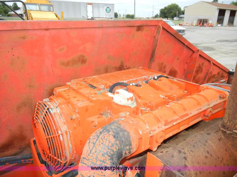 image for item D4136 LeeBoy L1000T asphalt layer