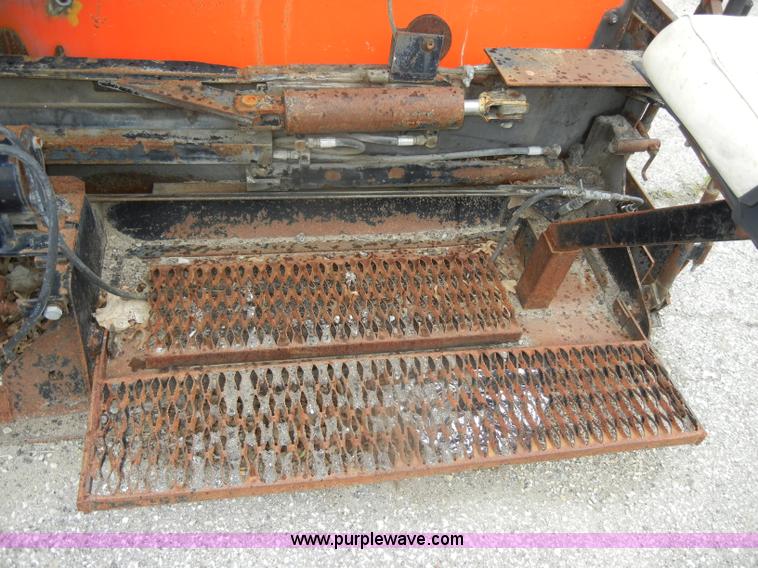 image for item D4136 LeeBoy L1000T asphalt layer