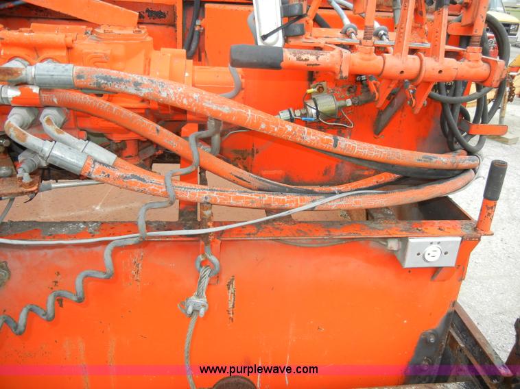 image for item D4136 LeeBoy L1000T asphalt layer