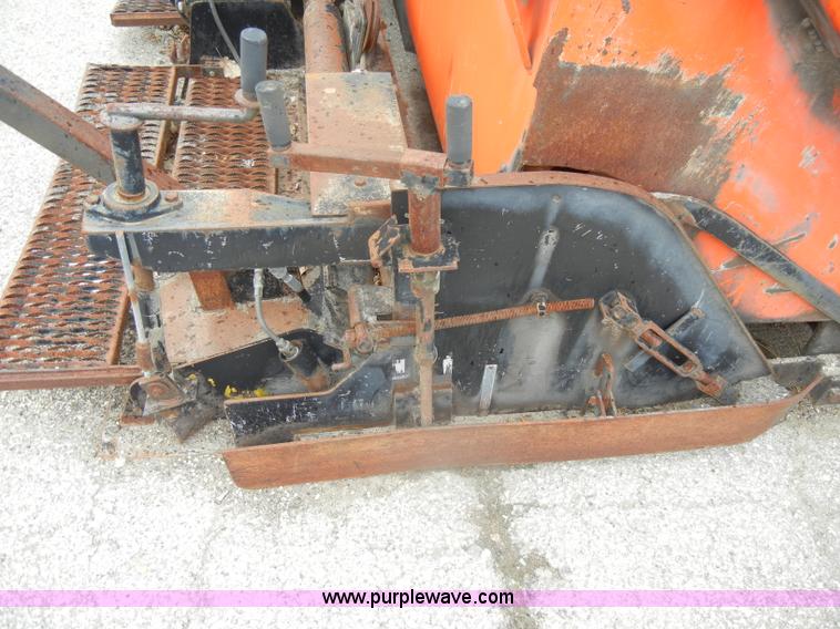 image for item D4136 LeeBoy L1000T asphalt layer