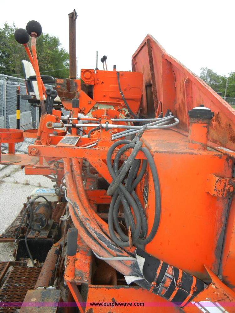 image for item D4136 LeeBoy L1000T asphalt layer