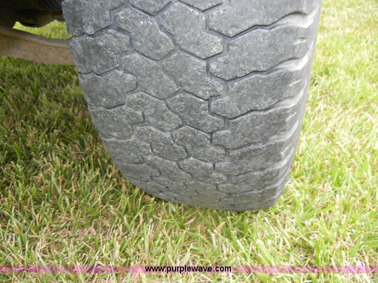 image for item D4137 1998 Ford F150 XLT pickup truck