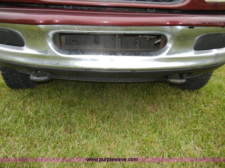 image for item D4137 1998 Ford F150 XLT pickup truck