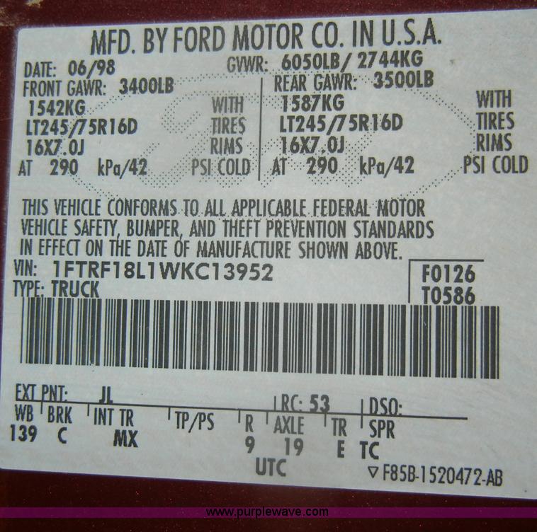 image for item D4137 1998 Ford F150 XLT pickup truck