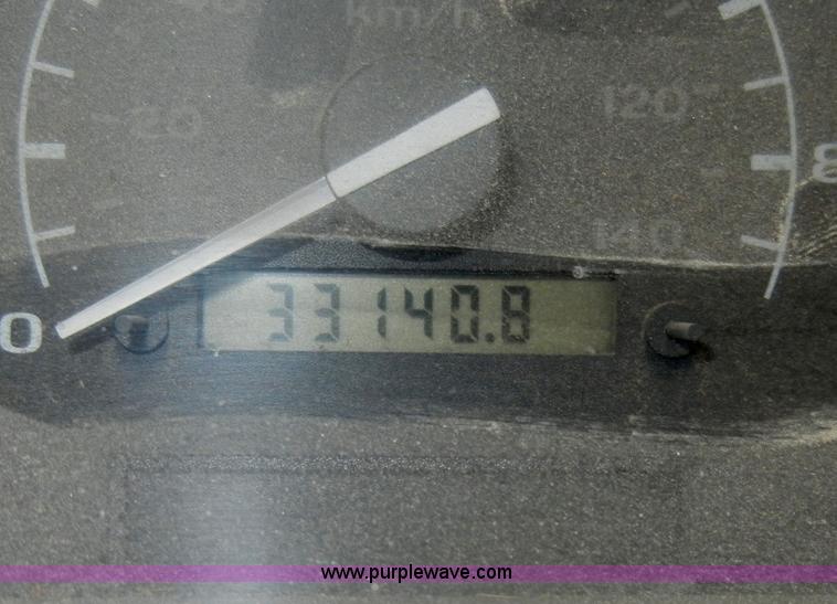 image for item D4139 1994 Ford F450 Super Duty crane truck