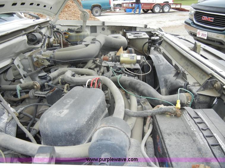 image for item D4139 1994 Ford F450 Super Duty crane truck