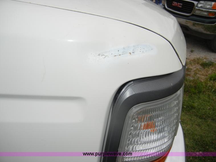 image for item D4139 1994 Ford F450 Super Duty crane truck