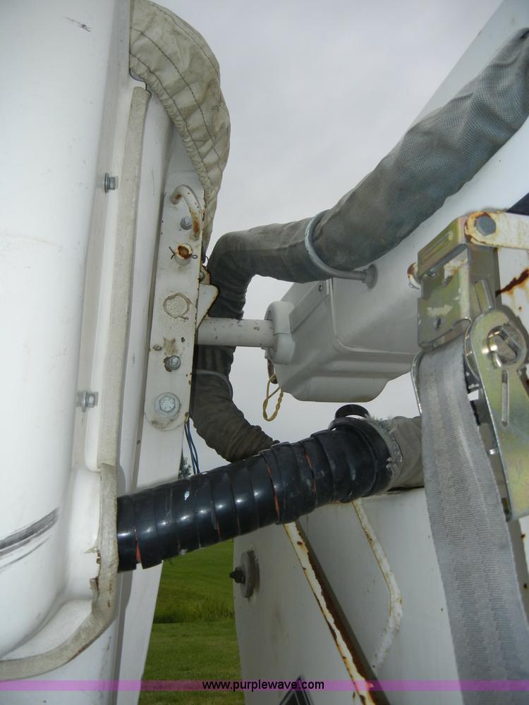 image for item D4139 1994 Ford F450 Super Duty crane truck