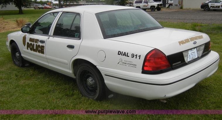 image for item D4140 2000 Ford Crown Victoria Police Interceptor