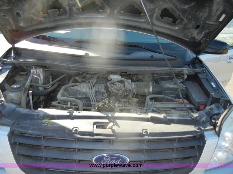 image for item D4154 2007 Ford Freestar SE mini van