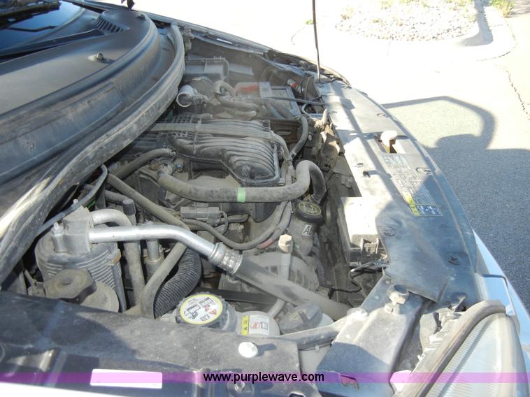 image for item D4154 2007 Ford Freestar SE mini van