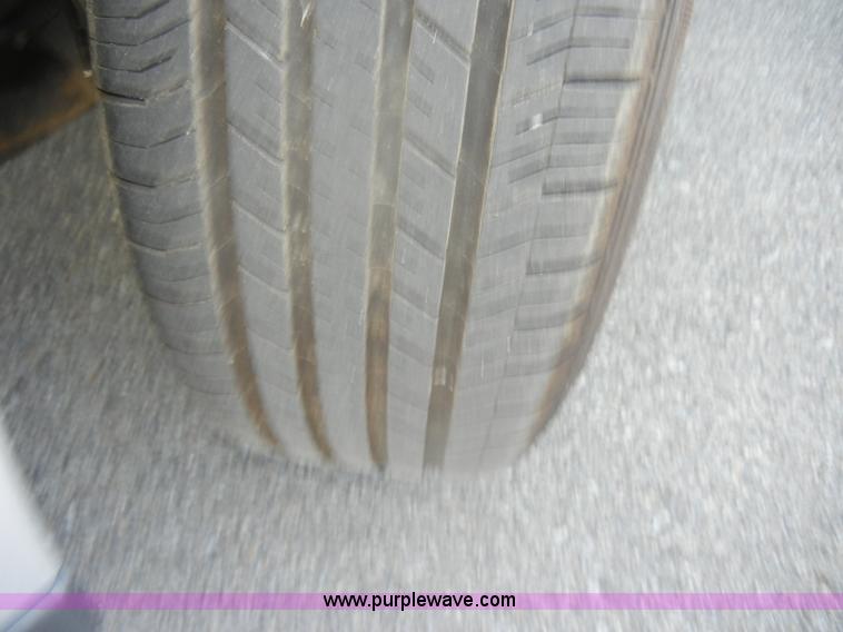 image for item D4154 2007 Ford Freestar SE mini van