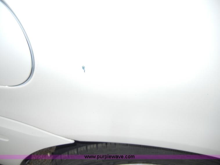 image for item D4155 2006 Ford Taurus SE