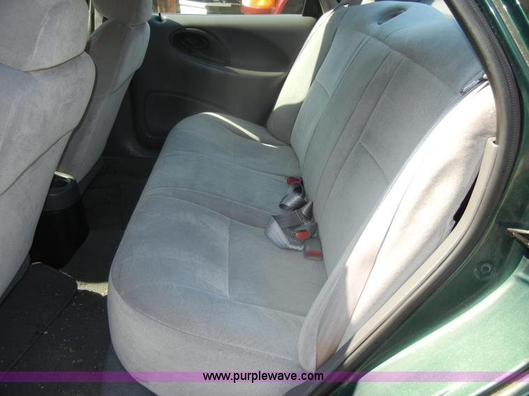image for item D4158 1999 Ford Taurus LX