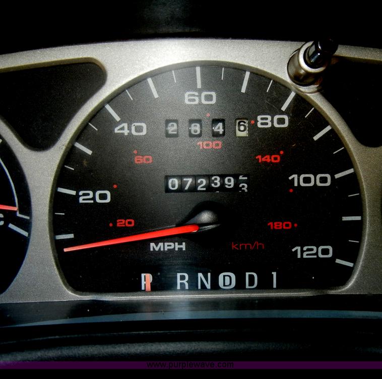 image for item D4158 1999 Ford Taurus LX